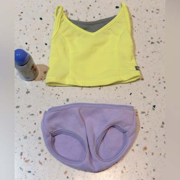 American Girl Doll 18” Workout or Summer Outfit with Sandals and Sports Bottle - Picture 4 of 12